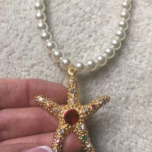 Pearl Necklace With Starfish Pendant